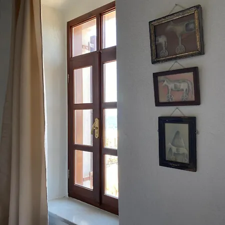 On The Vastadi * Mandrákion